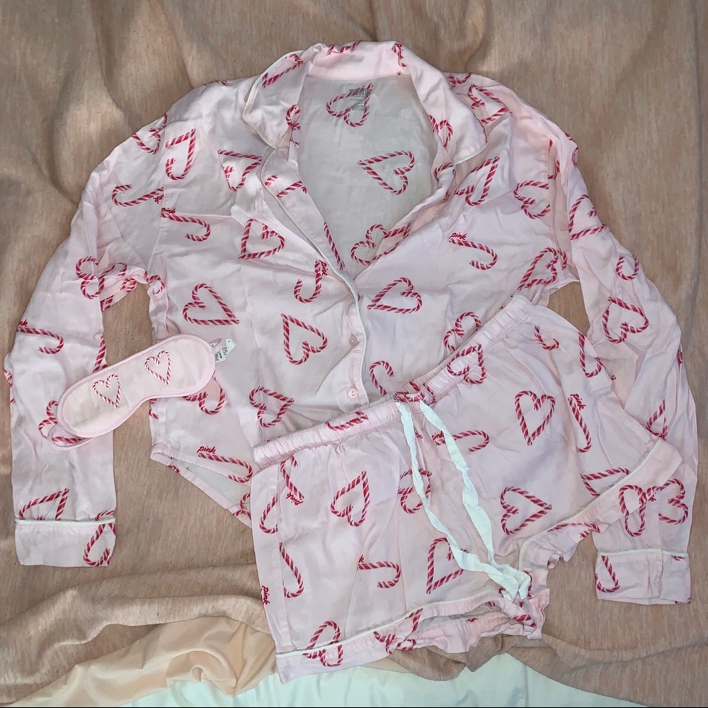 VS PINK Christmas pajama set